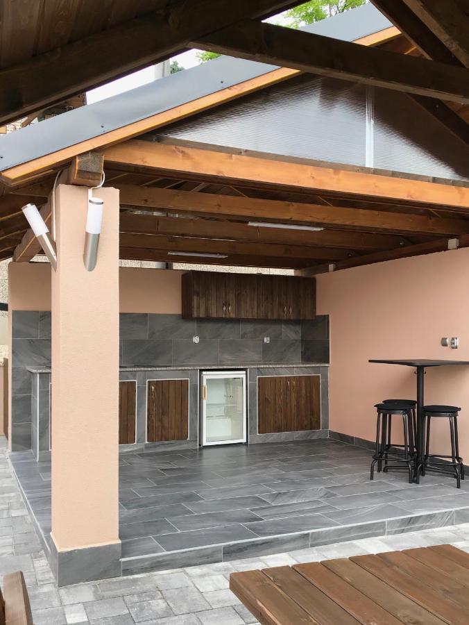 Korall Apartman Balatonfůzfő Exteriör bild