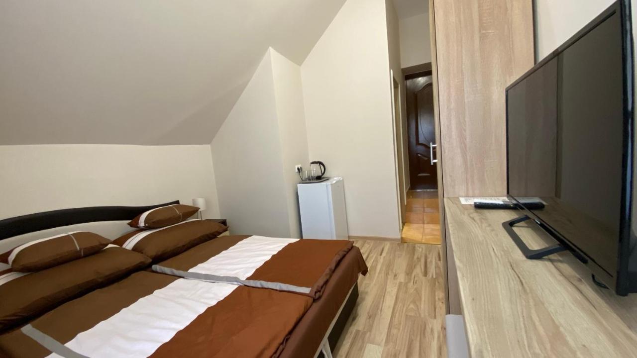 Korall Apartman Balatonfůzfő Exteriör bild