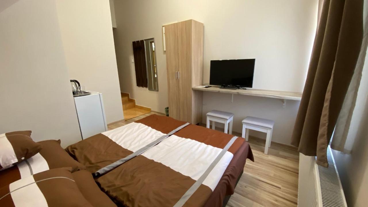 Korall Apartman Balatonfůzfő Exteriör bild