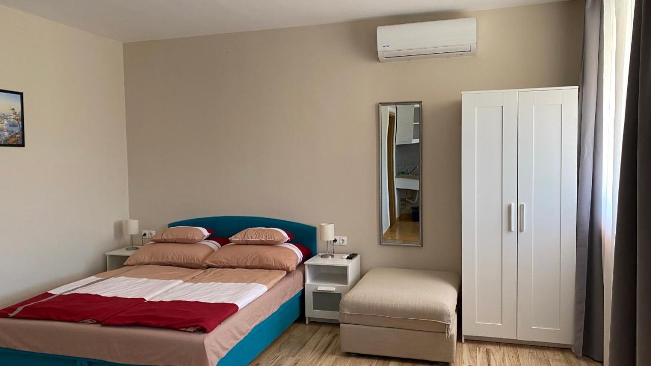 Korall Apartman Balatonfůzfő Exteriör bild