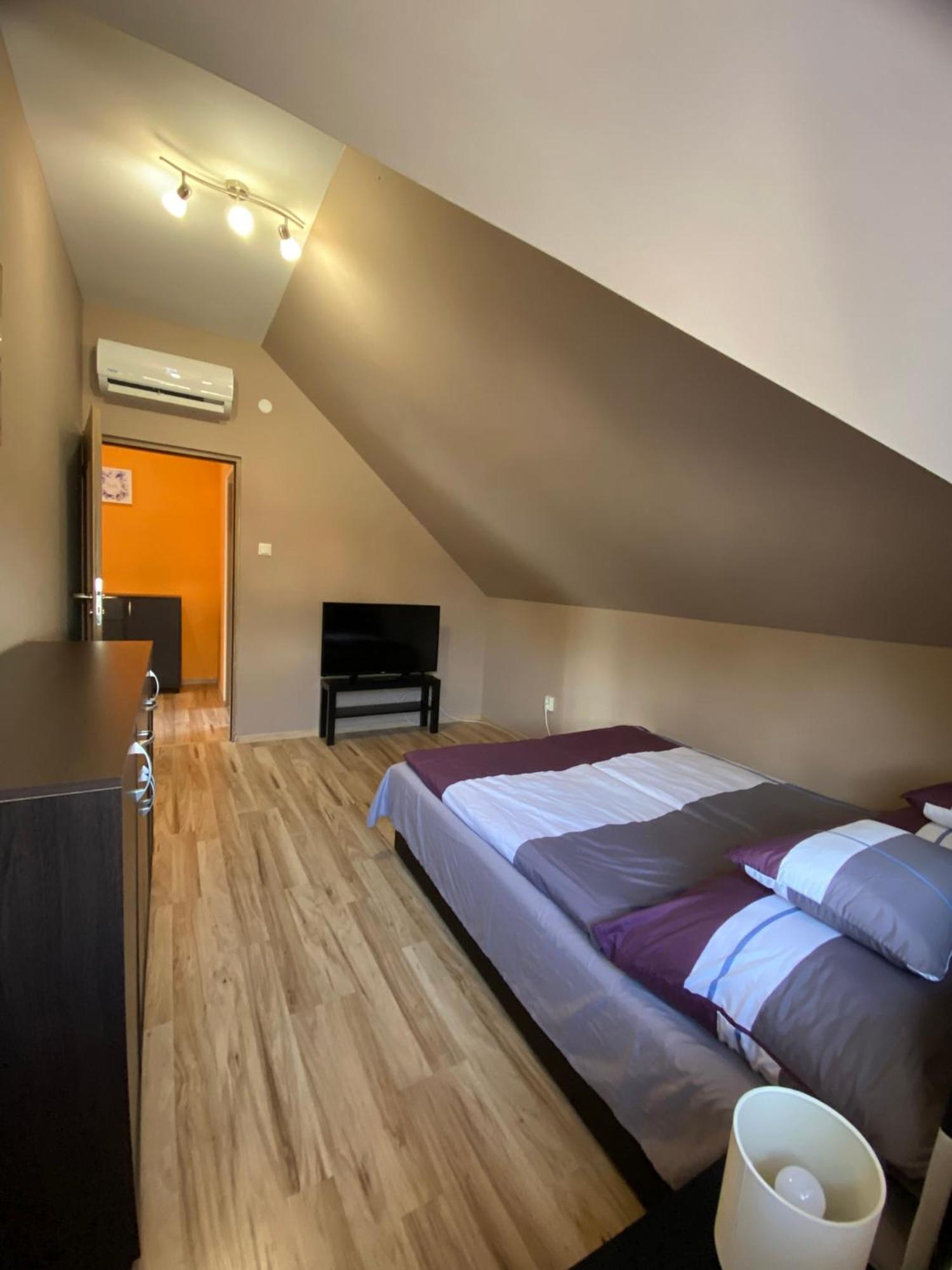 Korall Apartman Balatonfůzfő Exteriör bild