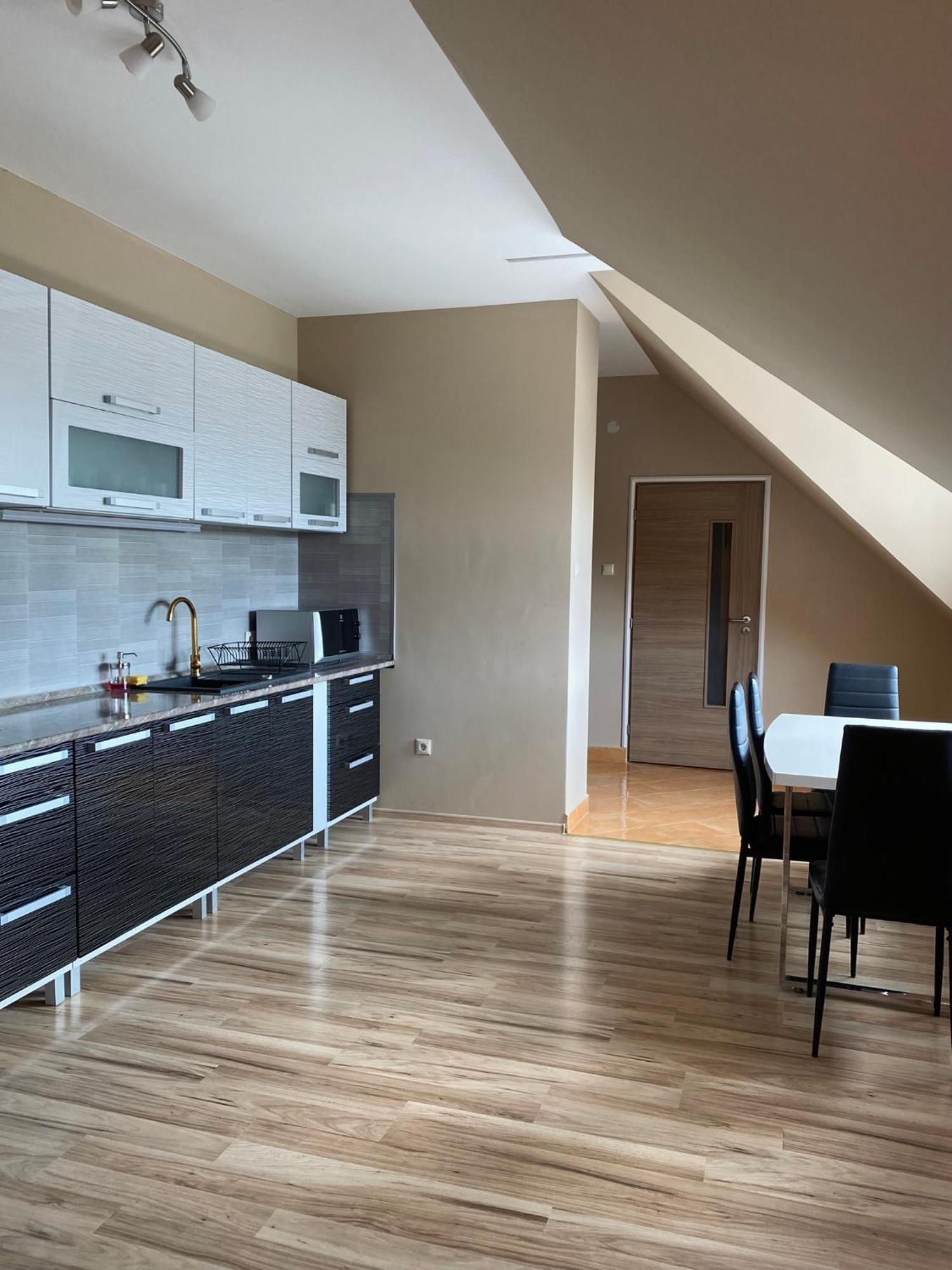 Korall Apartman Balatonfůzfő Exteriör bild
