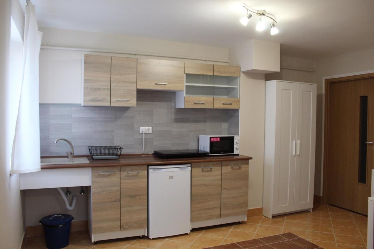 Korall Apartman Balatonfůzfő Exteriör bild